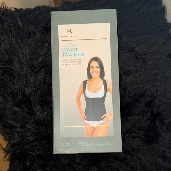 Adjustable Black Waist Trainer - Picture 1 of 4